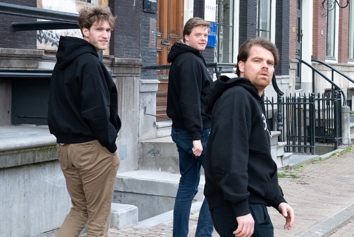 United Wardrobe-oprichters Thijs Verheul (midden), Sjuul Berden (l) en Thijs Slijkhuis, die met 3HSF investeren in Nederlandse techstartups.
