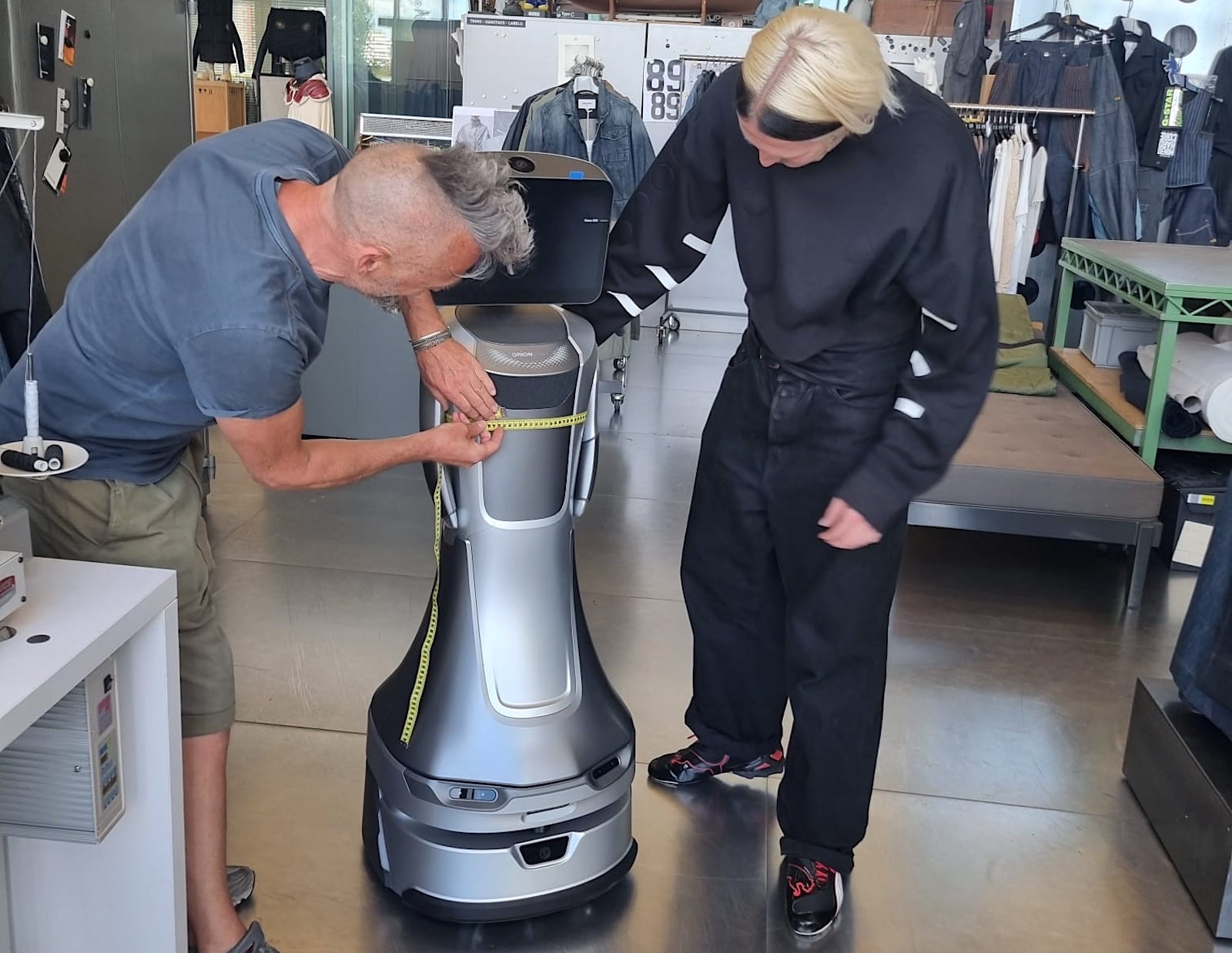 Binnenkort in De Rode Winkel: de sociale robot. Foto: eigen foto