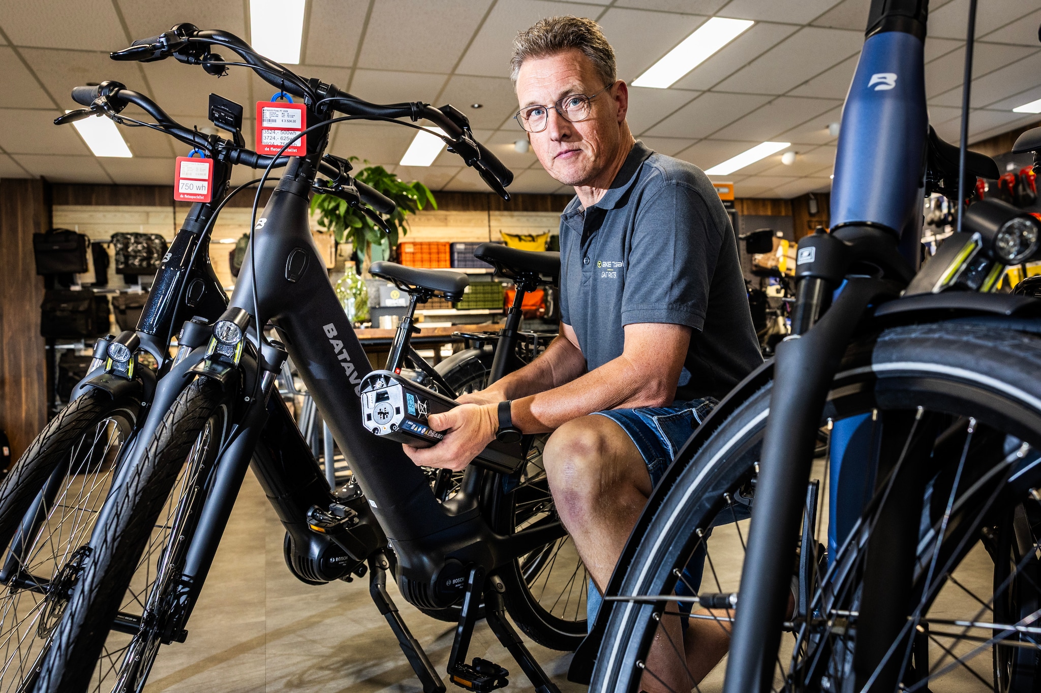 Fietshandelaar Arie-Jan Rigter: „Hoe kom ik straks nog aan onderdelen?’’