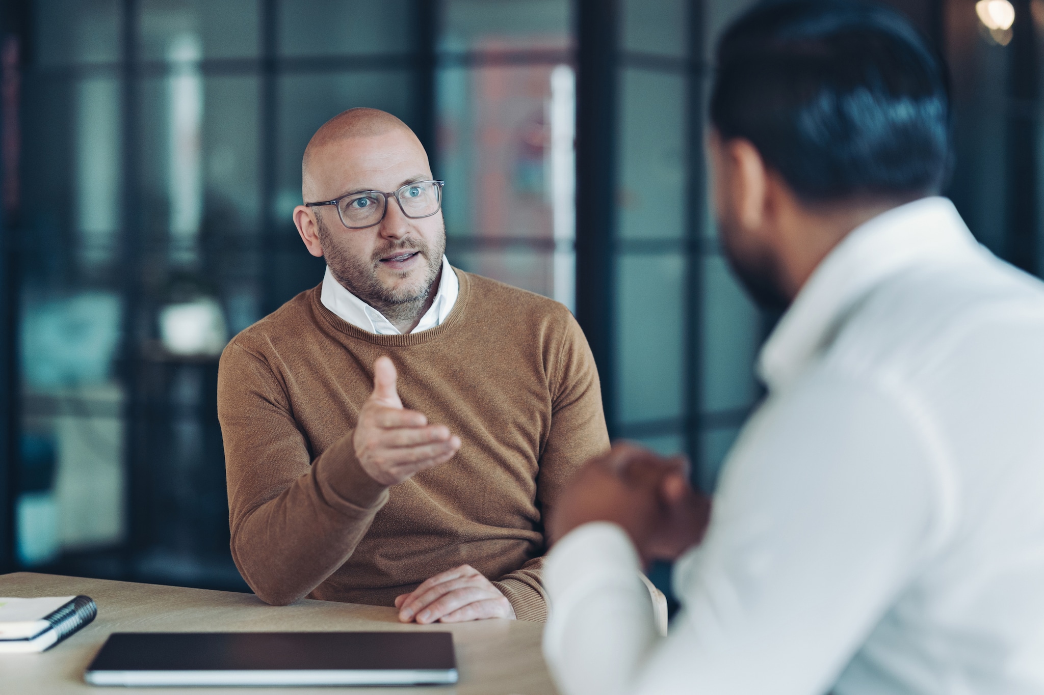 Foto ter illustratie. Een functioneringsgesprek kunnen pijnlijk zijn: managers beslissen over de toekomst van hun medewerkers.