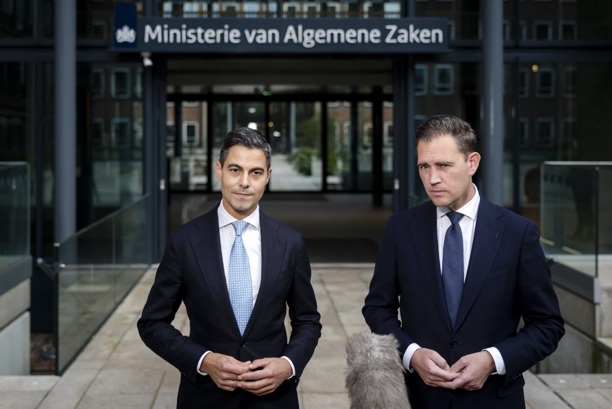 Premier Jetten en minister Eelco Heinen (Financiën) staan pers te woord over hun brief aan de oppositiepartijen, naar aanleiding van de gesprekken over de begroting.